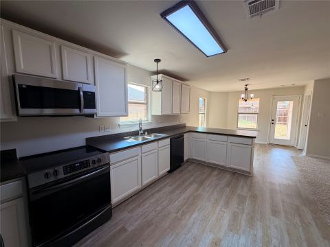 2011 Allyson Drive, Heartland, TX 75126 — photo 2