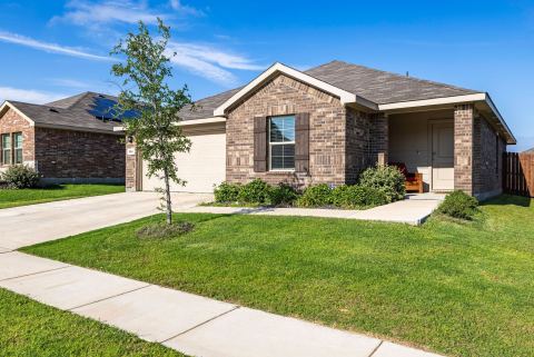 204 Asheville Street, Azle, TX 76020 — photo 2