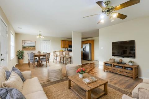 112 Sebastian Lane, Josephine