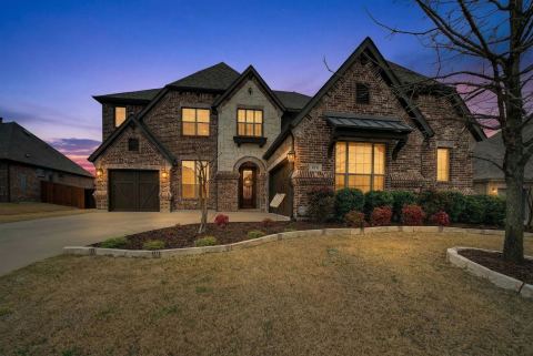 816 Lazy Brooke Drive, Rockwall