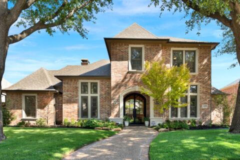 2608 LAWTON Lane
