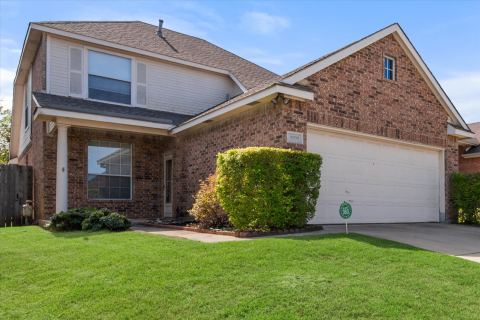 4908 Glenscape Court, Fort Worth
