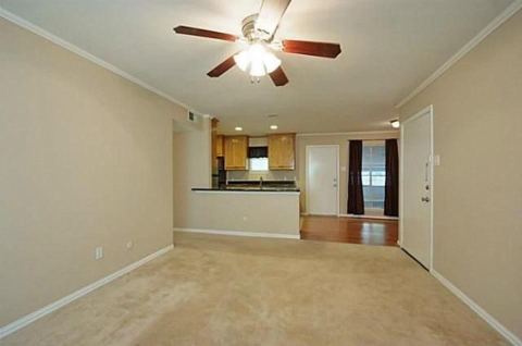 10594 High Hollows Drive 290, Dallas