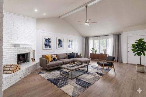 1610 Brown Trail, Hurst