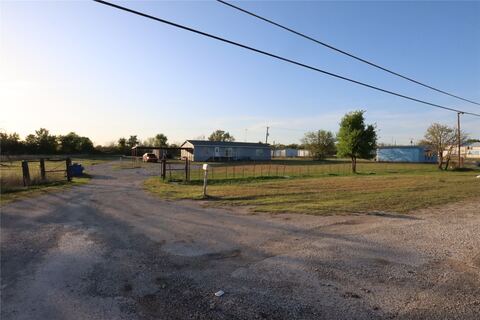 1437 W Loop 254, Ranger, TX 76470 — photo 3