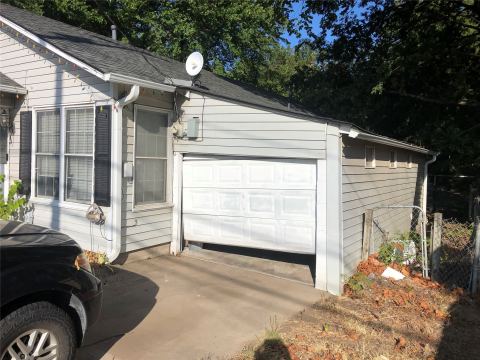 404 N Mill Street, Bowie, TX 76230 — photo 2