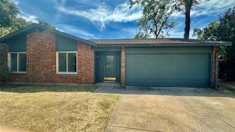 5300 Duchess Court, Lake Dallas, TX 75065 — photo 2
