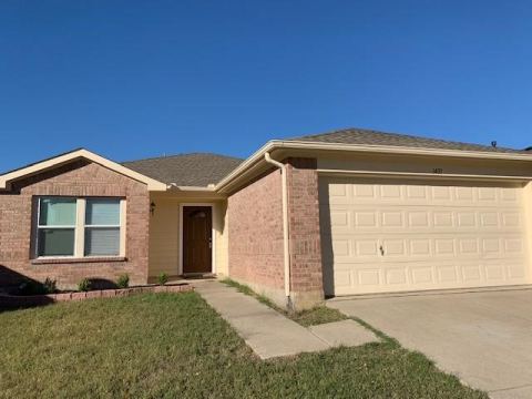 1437 Thornhill Lane, Little Elm