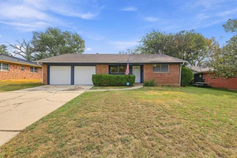1306 Hillside Drive, Gainesville