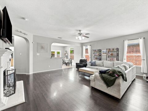 8205 Water Buck Run, Fort Worth