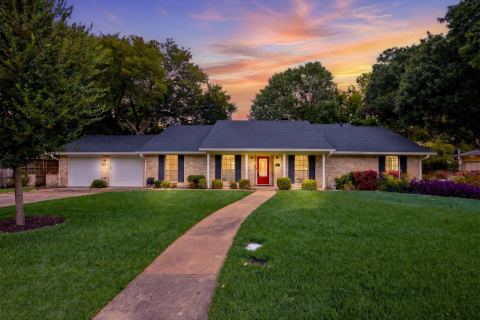 2811 Reedcroft Drive, Farmers Branch