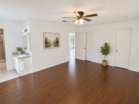 5410 Kings Manor Drive, Lake Dallas, TX 75065 — photo 3