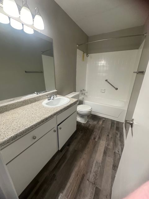 1122 Millview Drive 203, Arlington