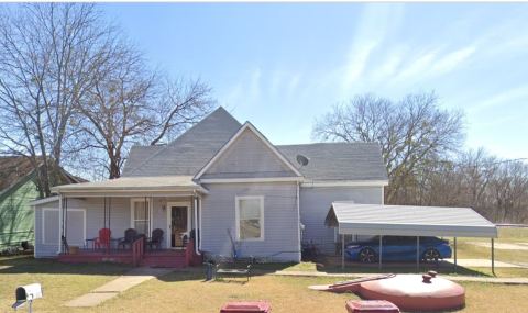 700 E Pacific Street, Sherman
