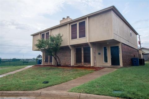 2203 Chase Court, Dalworthington Gardens