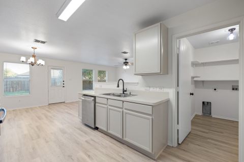 1128 Boxwood Drive