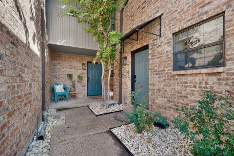 4030 Rawlins Street E, Dallas, TX 75219 — photo 2