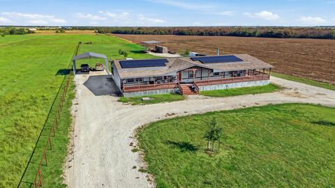 2045 Cobler Road, Collinsville, TX 76233 — photo 2