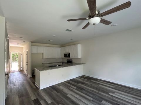 204 Henderson Street, Bonham, TX 75418 — photo 2