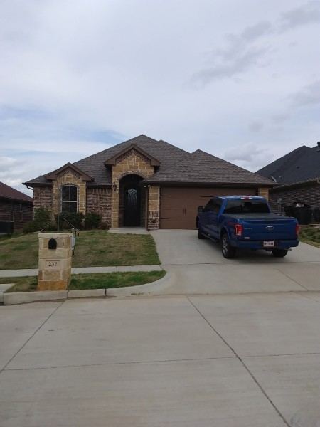 237 Jacinth Lane, Granbury