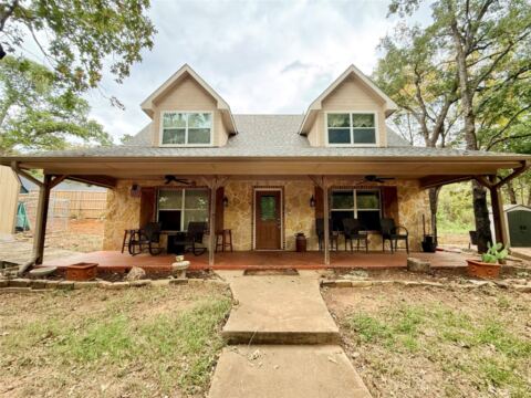 233 Castle Drive, Pottsboro