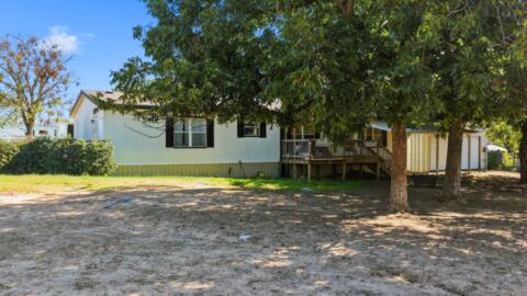 219 Quail Run, Reno, TX 76020 — photo 3