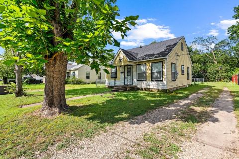 1212 Lewis Street, Bellmead, TX 76705 — photo 2