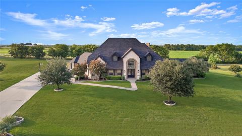 4701 Lake Drive