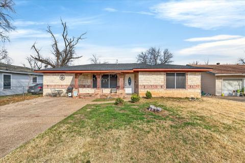 1115 Fisher Street, Bellmead