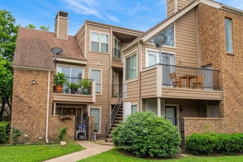 9825 Walnut Street M 207, Dallas