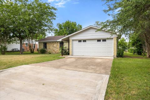 606 Nancy Drive, Glen Rose, TX 76043 — photo 3