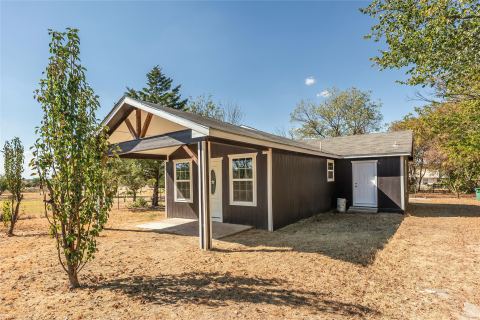 106 Northcott Street, Nocona