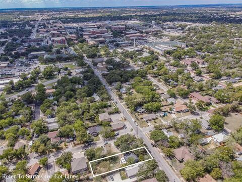 982 W Tarleton Street, Stephenville, TX 76401 — photo 2