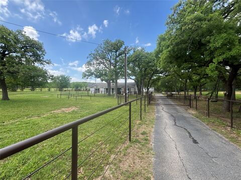 660 Chinn Chapel Road, Copper Canyon, TX 75077 — photo 2