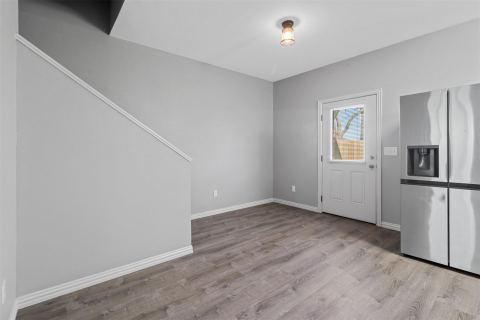 525-527 E Ball Street 525, Tom Bean, TX 75489 — photo 3