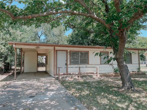 405 Knob Circle, Denison