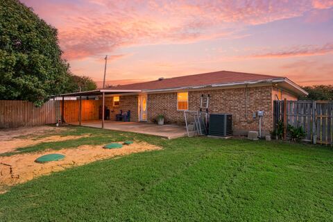 1255 County Road 260, Gainesville, TX 76240 — photo 3