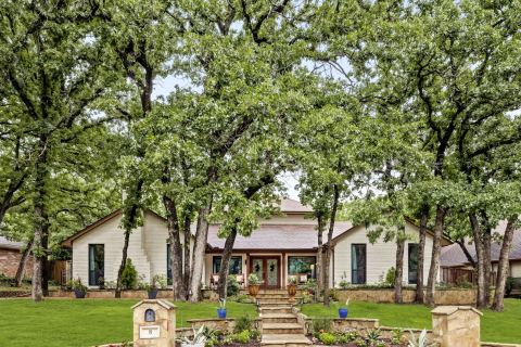 8 Cypress Court