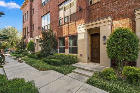 101 Decker Drive 603