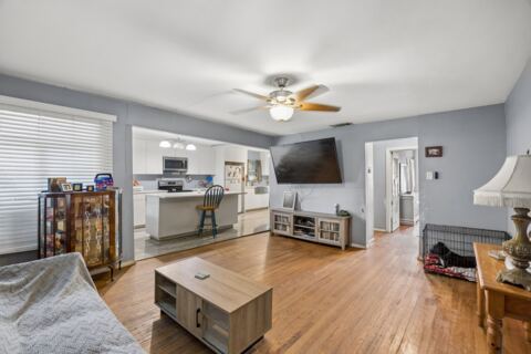 1108 S Edgefield Avenue, Dallas