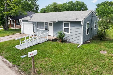 2020 Laura Street, Caddo Mills, TX 75135 — photo 2