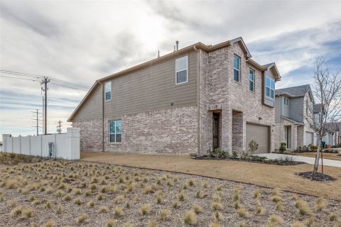 730 Rain Barrel Place, Weston