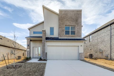 107 Huckleberry Road, Forney