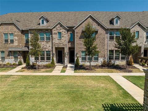 1451 Perrin Lane, Farmers Branch