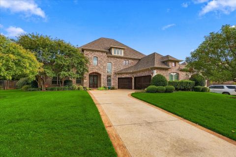 204 Saint Tropez Drive, Southlake