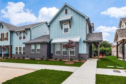 9521 Thorncrown Lane, Fort Worth