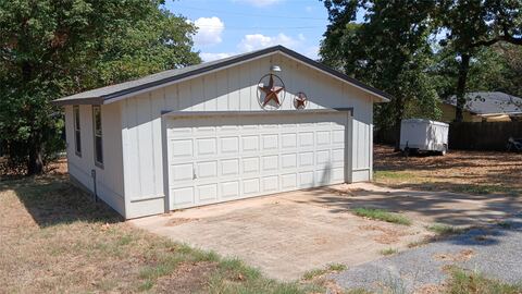 630 CEDARCREST Drive, Tool, TX 75143 — photo 3