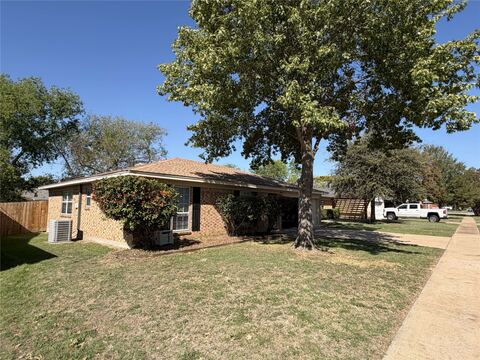 6617 Wooddale Drive, Watauga, TX 76148 — photo 3