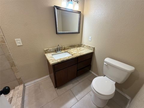 101 Donna Street, Alvarado