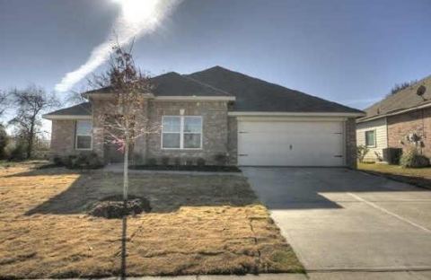 472 Northbrook Avenue, Oak Point